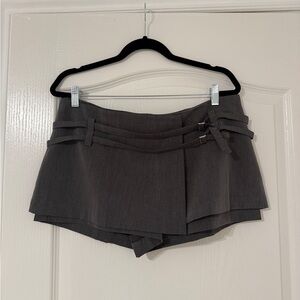 Lioness Charcoal Women's Skorts